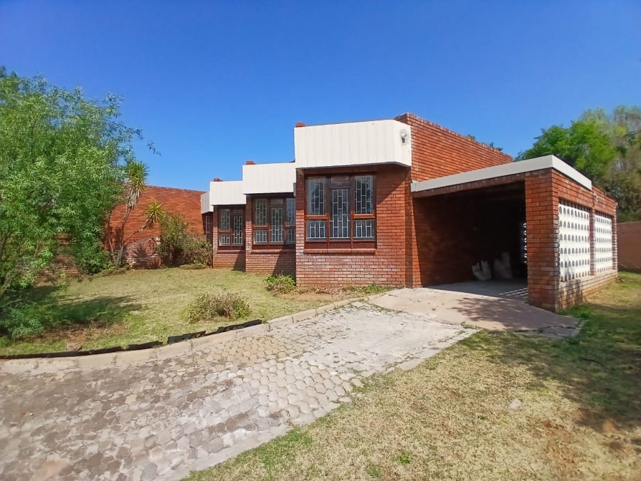 4 Bedroom Property for Sale in Kuruman Northern Cape
